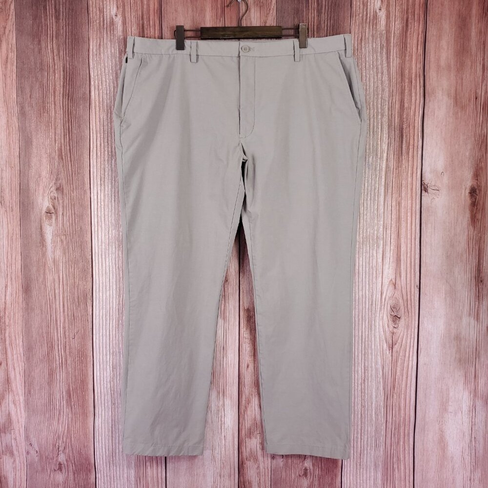 *FLAWS* Vineyard Vines Mens Size 46X32 OTG On the Go Pants Slim Fit Beige